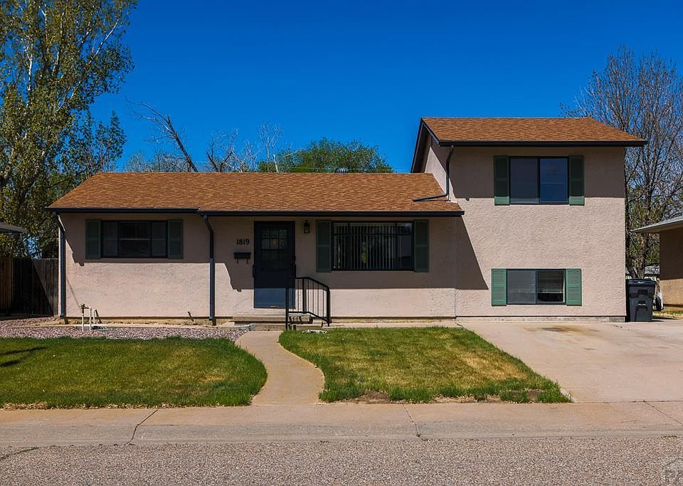 1st image of 1819 Yakima Ln