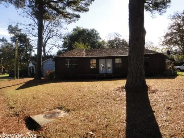 412 N 2nd St, Augusta, AR 72006