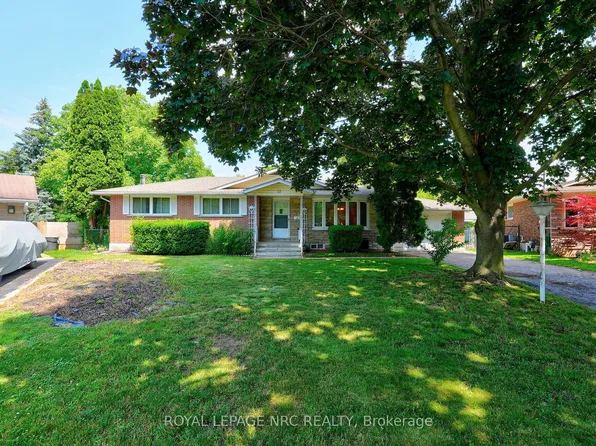 17 Saint Louis Pl, Saint Catharines, ON L2M 1K1
