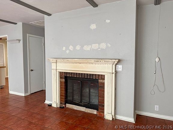 5th image of 1700 6th Ave SW