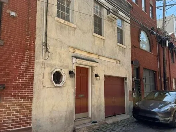 537 Court Street image 1 of 7
