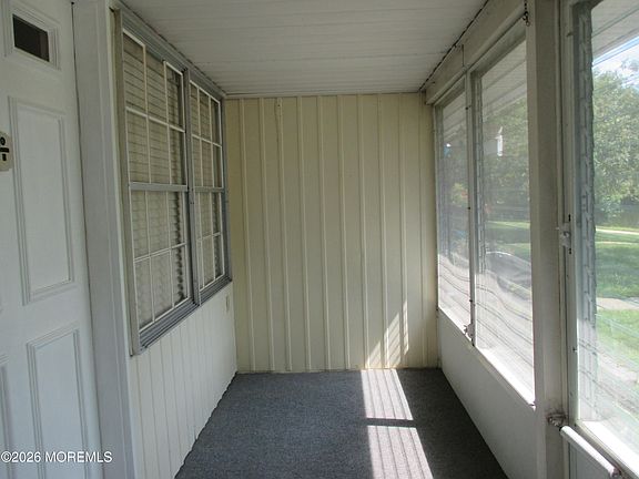 5th image of 363B Chesterfield Ct #363B