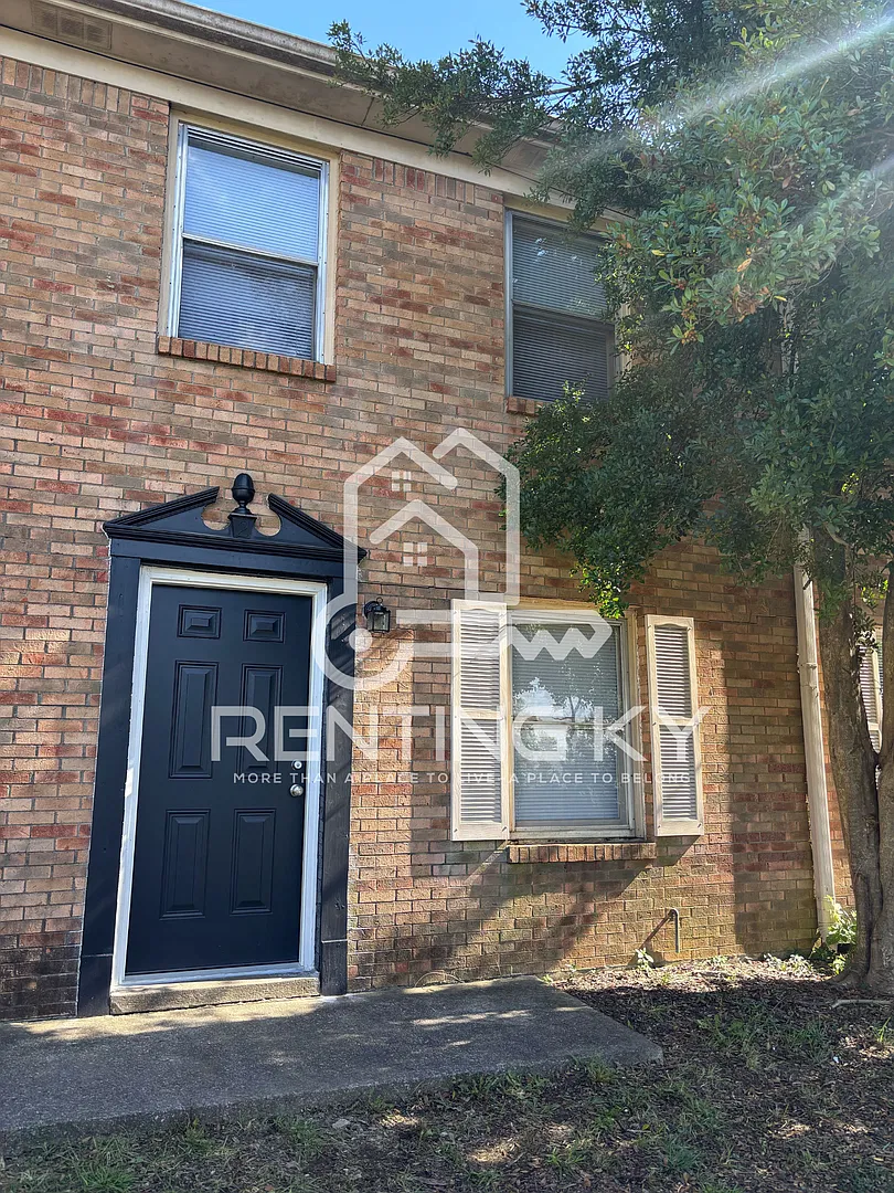 1661 Foxhaven Drive — Photo 1