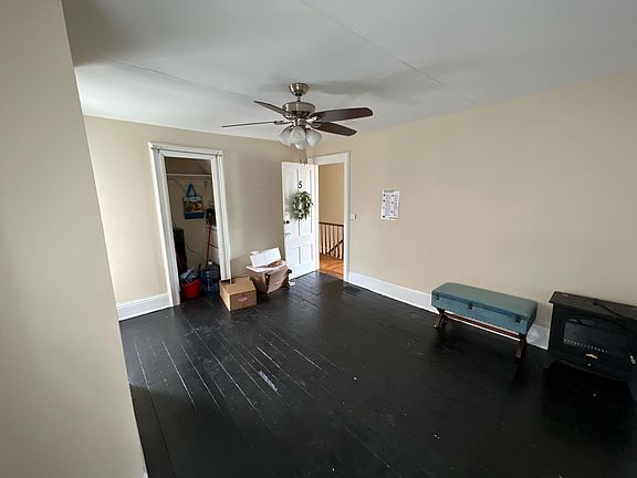 3rd image of 148 Elmwood Ave #4