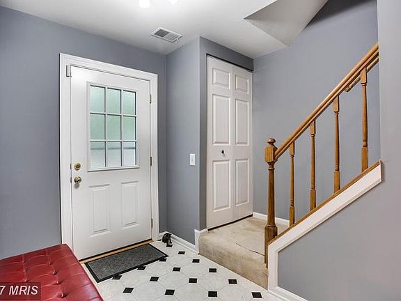2nd image of 6021 Basingstoke Ct