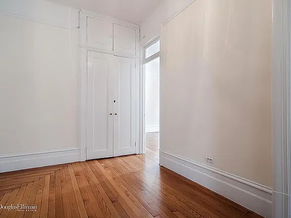 5th image of 317 W 83rd St APT 3W