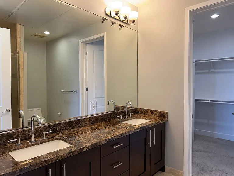 Axis 2300 Apartments — Photo 132