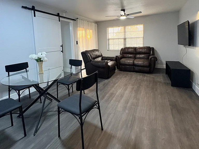19505 Quesada Ave #EE201 — Photo 2
