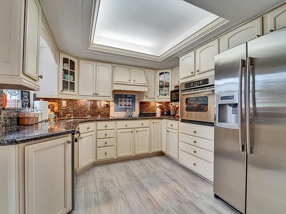 4th image of 2169 NE 61st Court