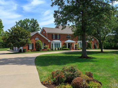 34 Country Life Acres, Saint Louis, MO, 63131