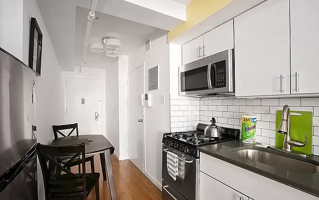 Rented by Corcoran | media 5