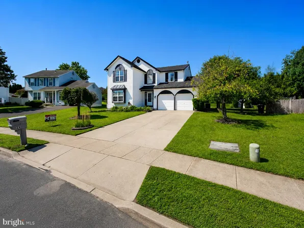 44 Randolph Ln, Sicklerville, NJ 08081