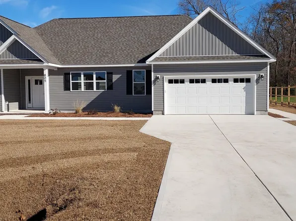 805 Short Row Court, Maysville, NC 28555