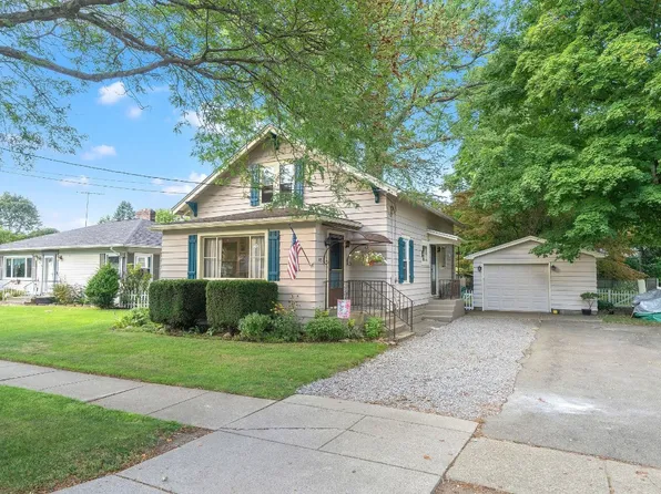 813 Rice Ave, Girard, PA 16417