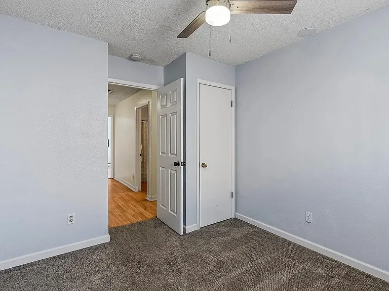 125 Franklin Ave #509 — Photo 4