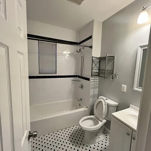 441 Mellon St SE — Photo 13