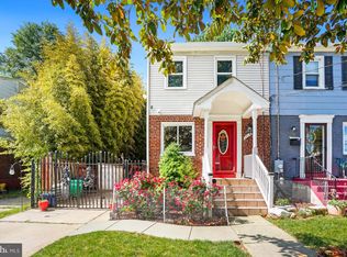 7218 Glenridge Dr, Hyattsville, MD 20784