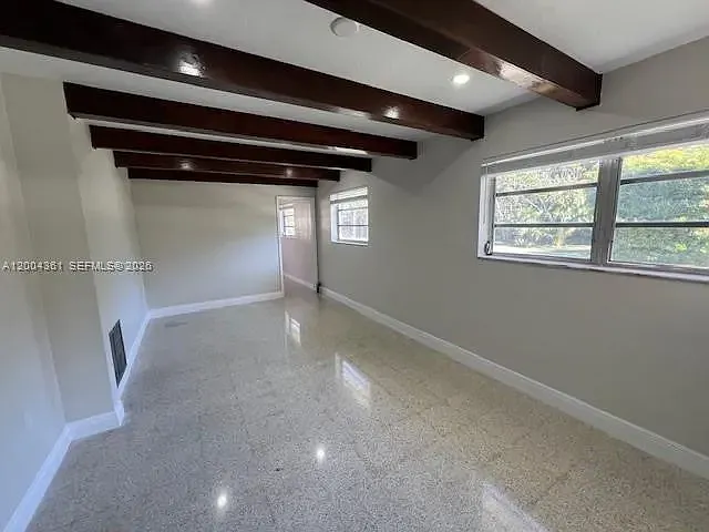 2500 SW 58th Ave — Photo 13
