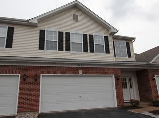 1927 W Crestview Cir, Romeoville, IL 60446