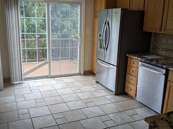 5th image of 12 Ardmore Pl