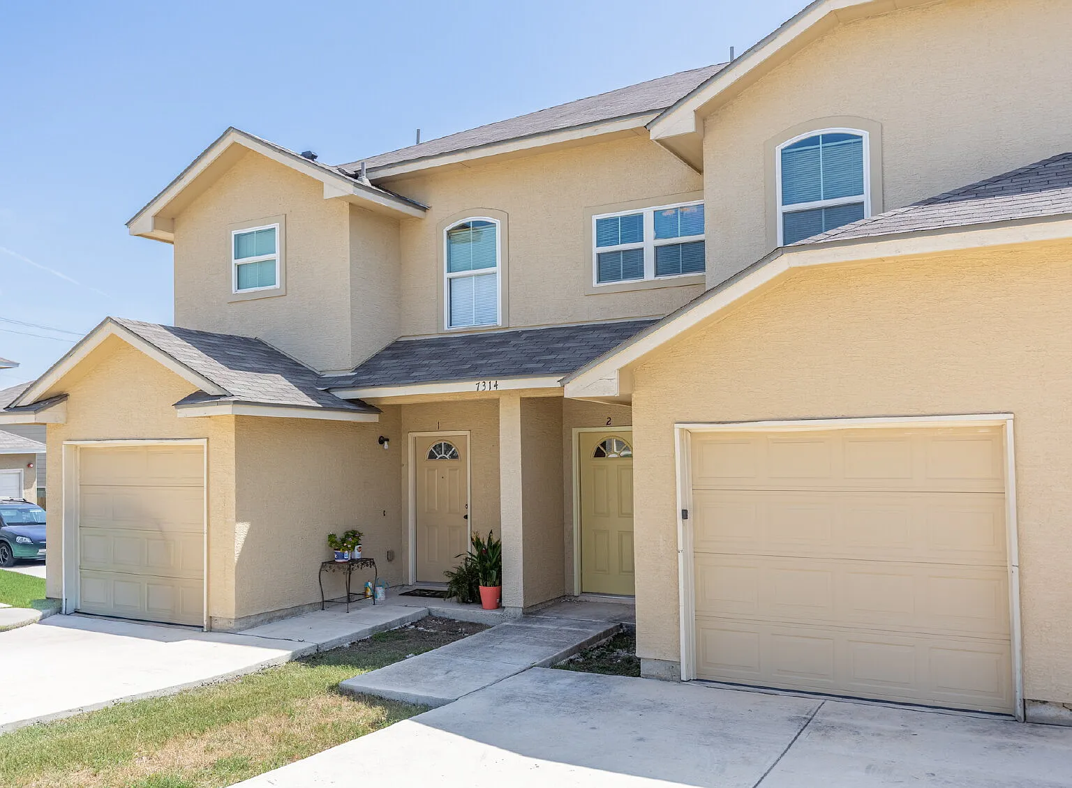 3 bed, 2.5 bath, $1,450 — Photo 2