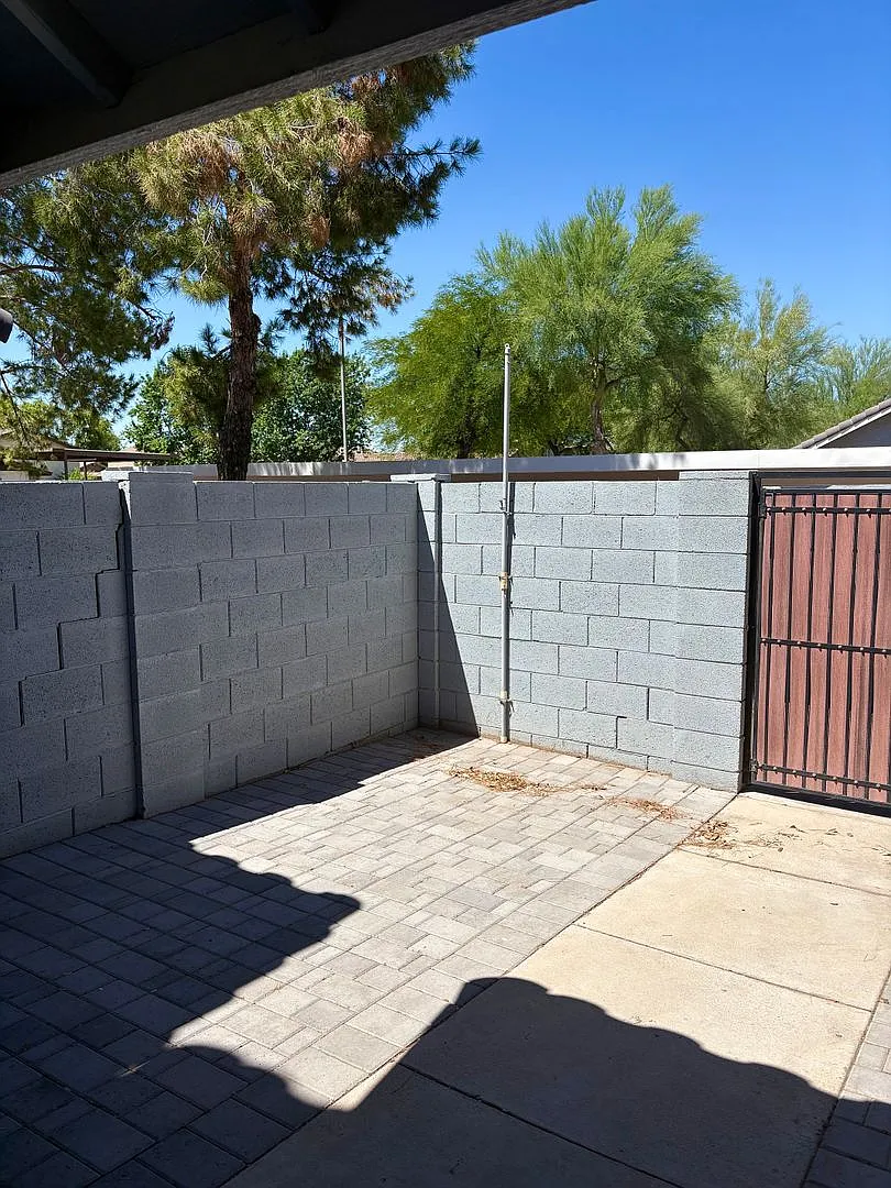 **Wonderful & Spacious 3 Bedroom/2.5 Bathroom Townhouse In Chandler (Ray & McQueen)** — Photo 3
