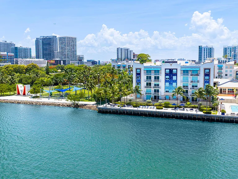 Welcome to Miami Bay