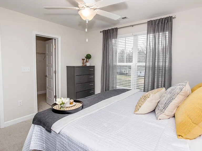 The Reserve at Rivington Townhome Rentals — Photo 18