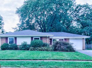 805 W Maple Ave, Sterling, VA 20164