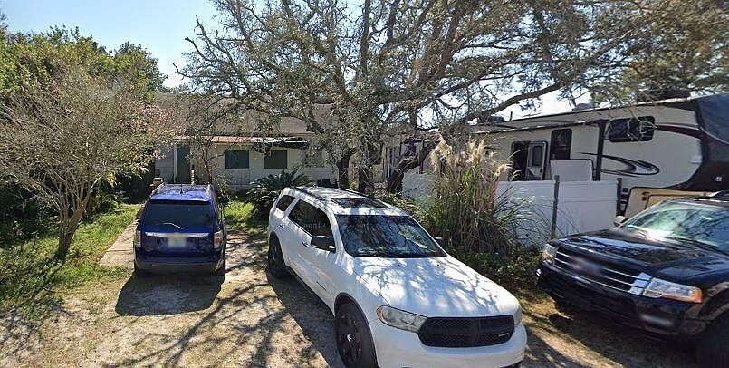 1st image of 3133 Laurel Dr