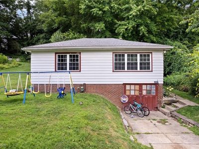 2996 Kemble Ave, Akron, OH, 44319