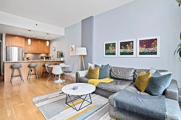 Rented by Douglas Elliman | media 16