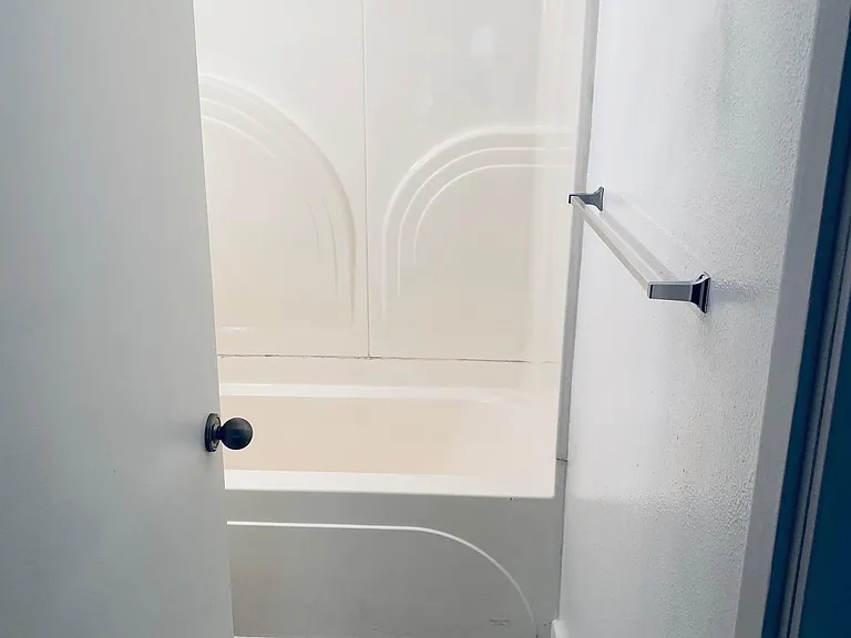 1226 Taylor Ave N #3 — Photo 11