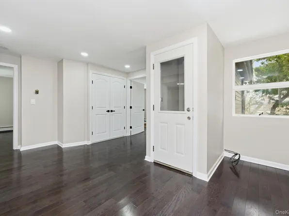 120 Maple Ave APT 2, Cedarhurst, NY 11516