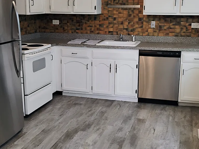 1803 Dumont Ln — Photo 27