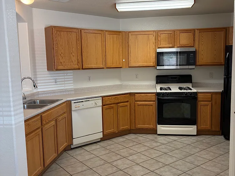 6680 W Brightwater Way — Photo 2