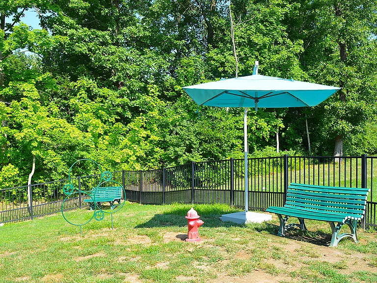 Villas At Crystal Lake — Photo 14