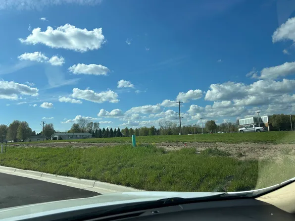 125 N Orchard Ave, Fremont, MI 49412