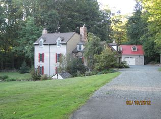 711 Cadmus Rd, Pottstown, PA 19465