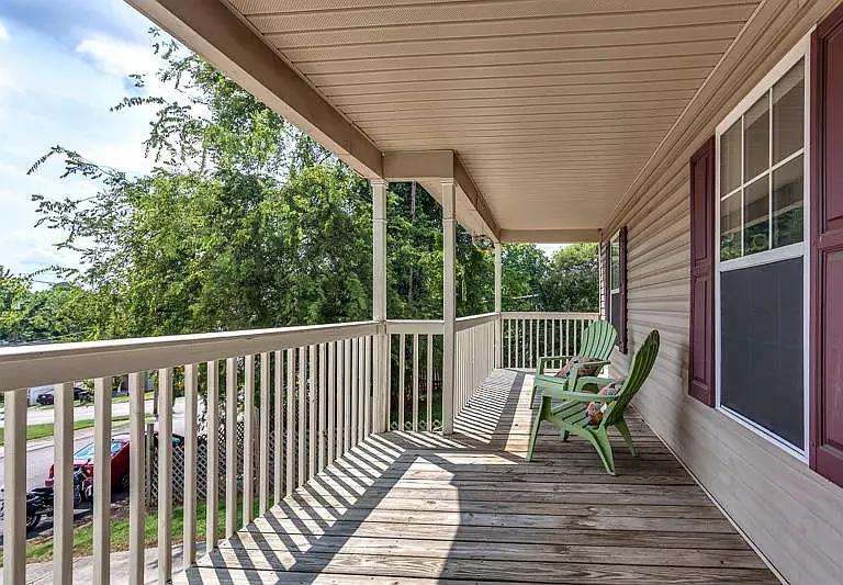 505 E Emerald Ave — Photo 2