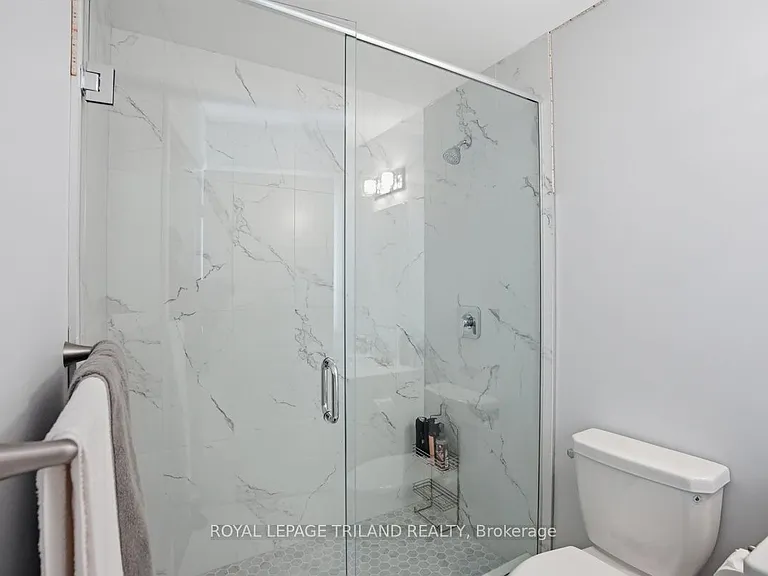 3601 Lynds St — Photo 30