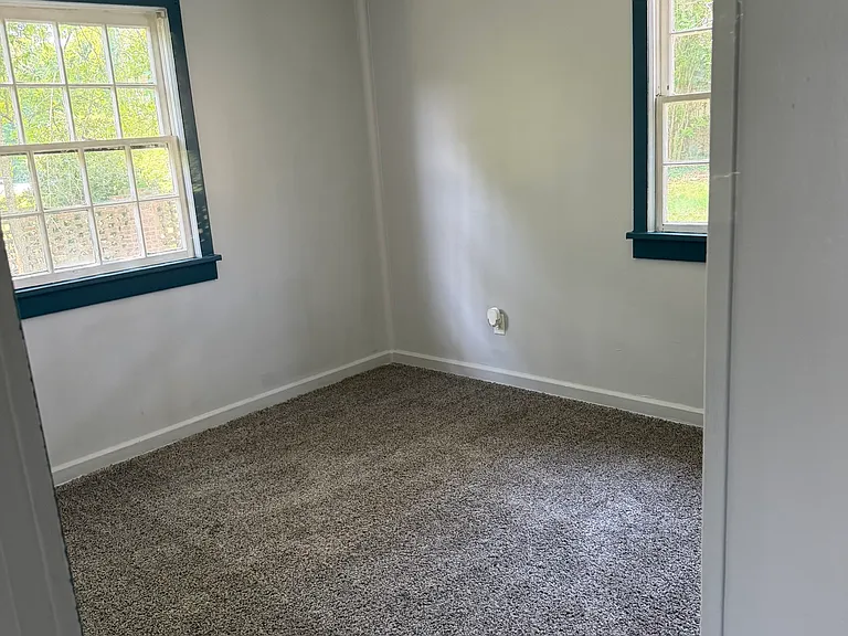 3500 S Poplar St — Photo 15