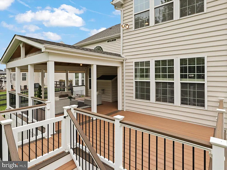 41595 Revival Dr — Photo 28