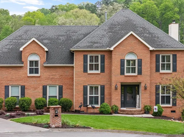 1216 Hollow Ridge Ln, Knoxville, TN 37931