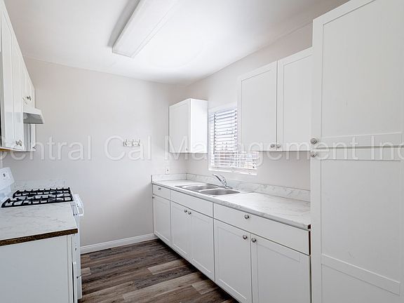 5th image of 1013 Grace St #D