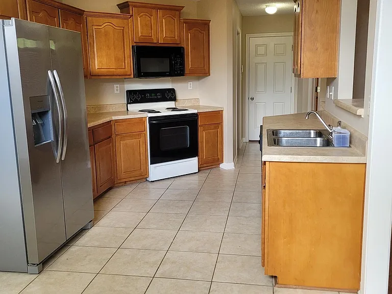 5935 Telford Dr — Photo 2