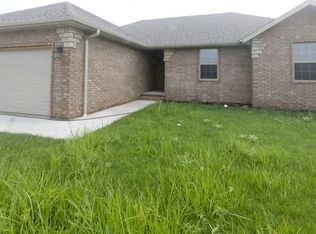 2422 E Prairie Ridge St, Republic, MO 65738