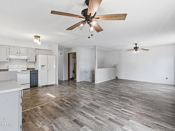 5th image of 709 Central Plains Ct