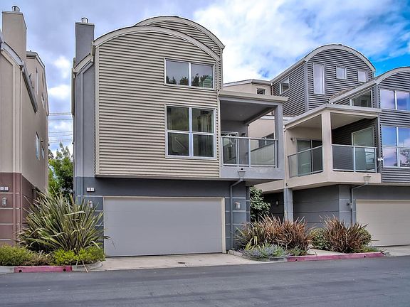 3rd image of 4 Heritage Pl