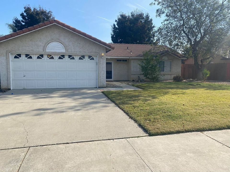 2nd image of 366 Barcelona Dr
